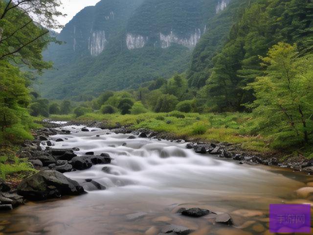 两峰夹小溪，地湿又无泥——诗意小说中的自然意象与人文情怀